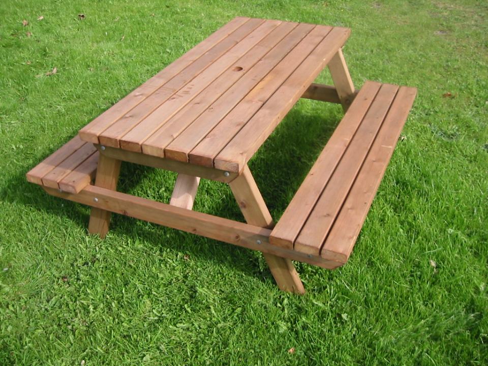 Win A 6 Foot Picnic Table Acadianas Thrifty Mom