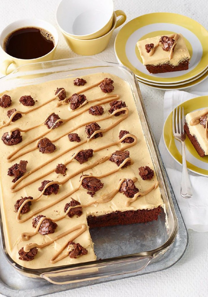 peanut butter poke cake brownies
