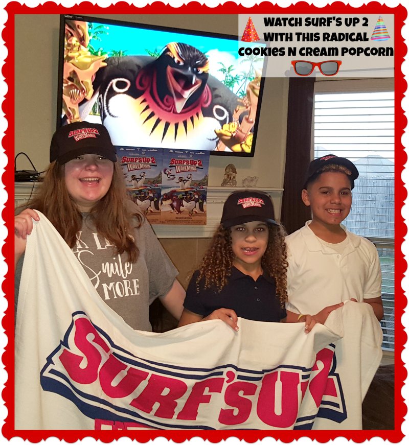 Watch Surf's Up 2 With This Radical Cookies N Cream Popcorn #SurfsUp2