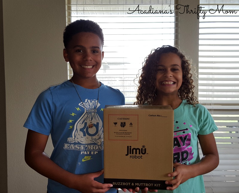 Let Your Kids Learn STEM And Dance With Jimu Buzzbot And Muttbot #Jimu