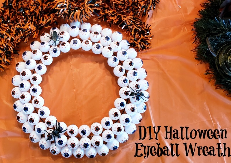 How To Make Your Own DIY Halloween Eyeball Wreath