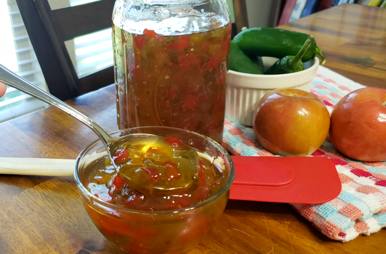 Easy Instant Pot Apple Pepper Jelly