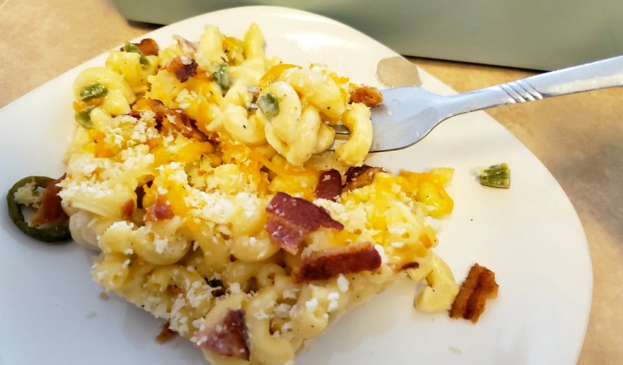 Easy Creamy Instant Pot Jalapeno Popper Macaroni and Cheese